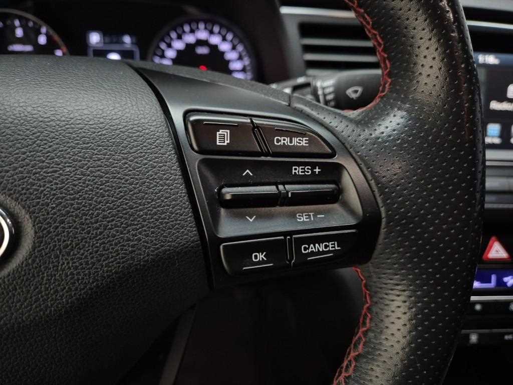 HYUNDAI Avante 2017 Negro - Importación desde Corea - HF Imports Iquique - Foto 15