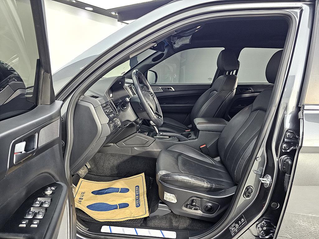 Ssangyong Rexton - Vista 8