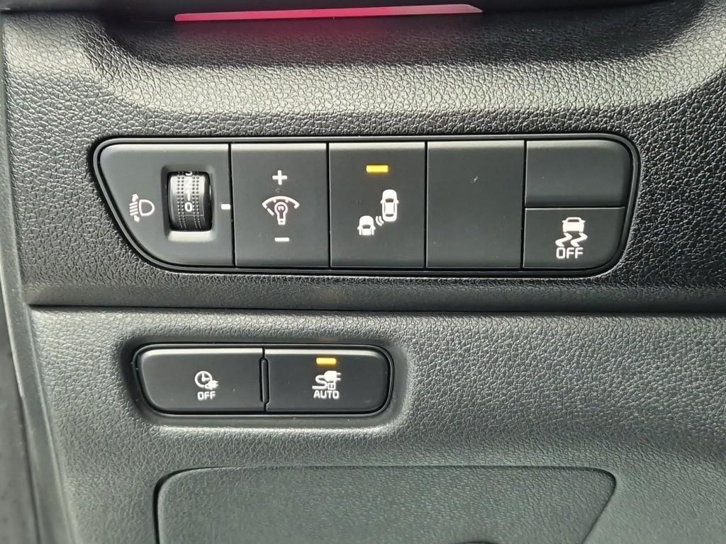 KIA Niro 2023 Blanco - Importación desde Corea - HF Imports Iquique - Foto 17