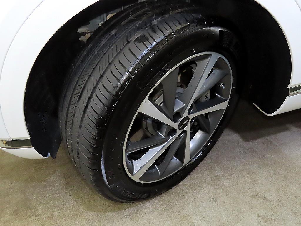 Genesis GV80 2025 Blanco - Importación desde Corea - HF Imports Iquique - Foto 20