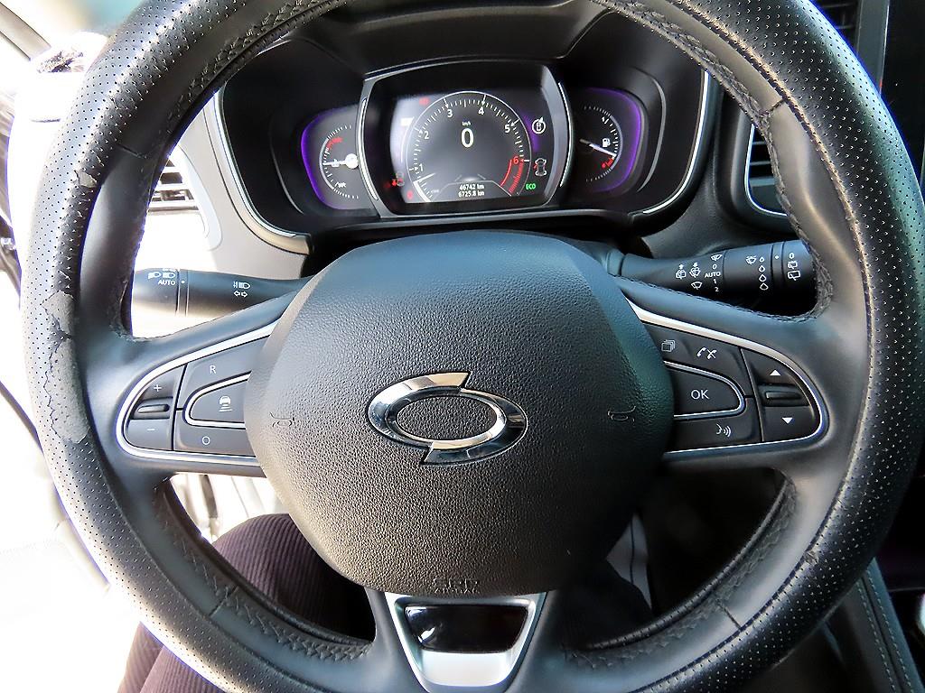 SAMSUNG QM6 - Vista 8