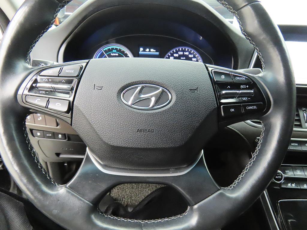 HYUNDAI Grandeur - Vista 9