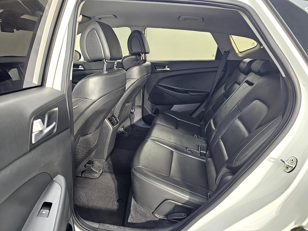 HYUNDAI Tucson - Vista 9