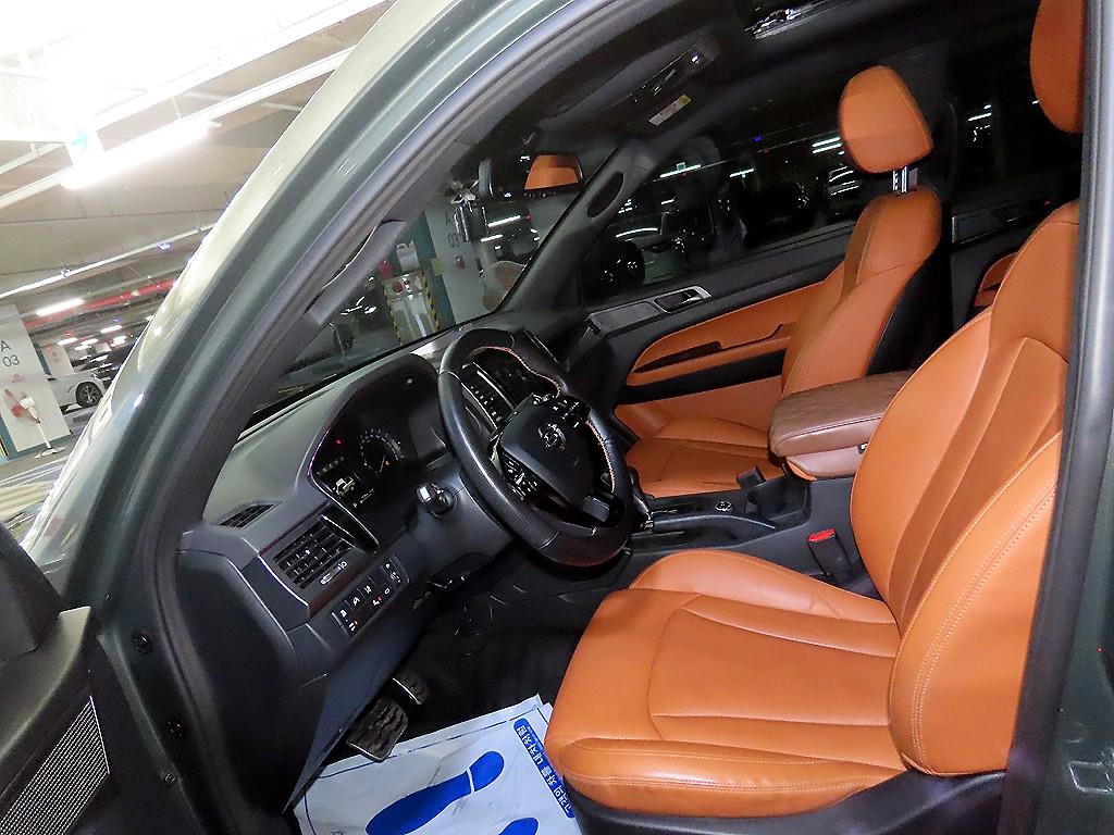 Ssangyong Rexton - Vista 6