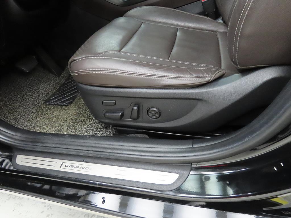 HYUNDAI Grandeur 2018 Negro - Importación desde Corea - HF Imports Iquique - Foto 16