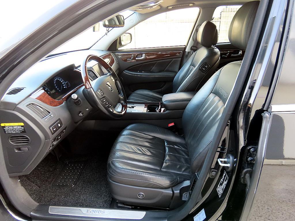 HYUNDAI Equus - Vista 5