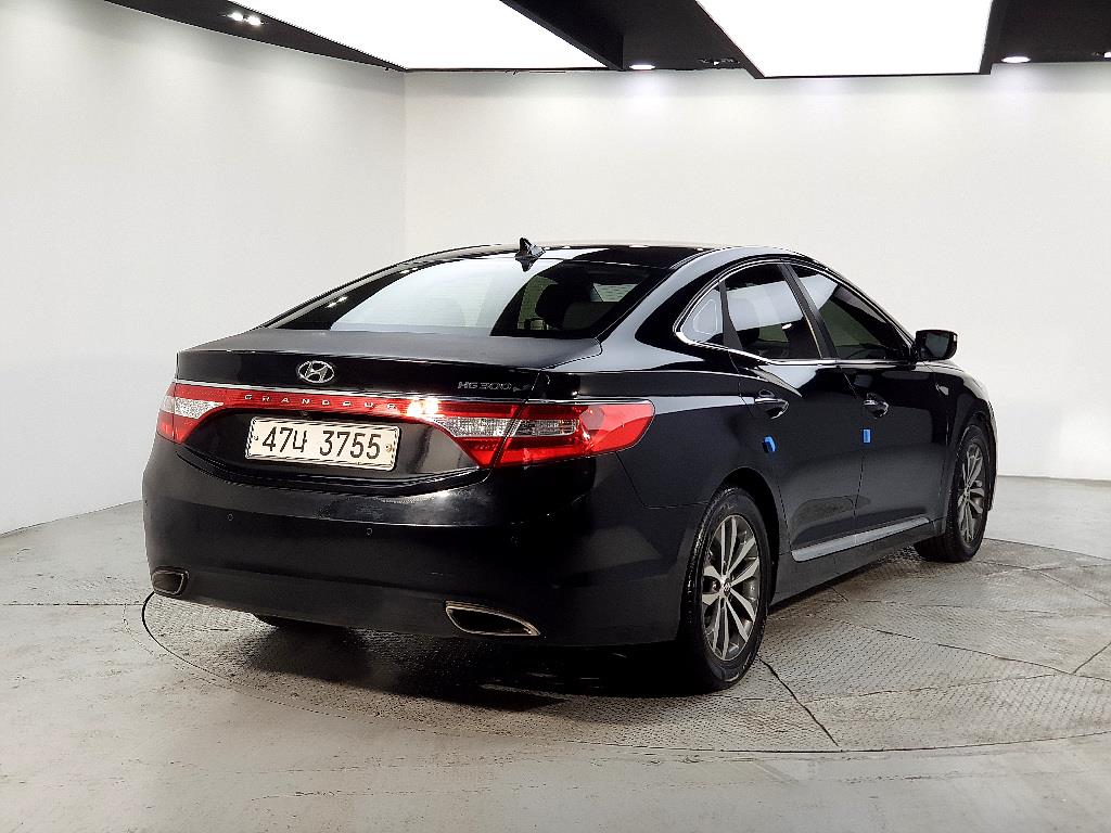 HYUNDAI Grandeur - Vista 4