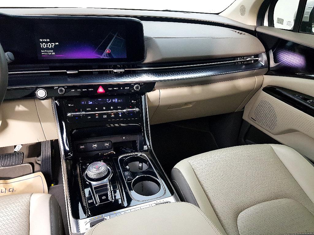 KIA Carnival - Vista 10