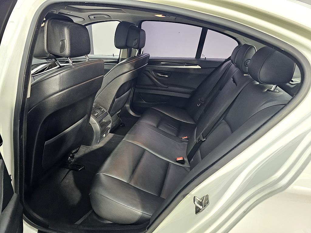 BMW 5 Series - Vista 9