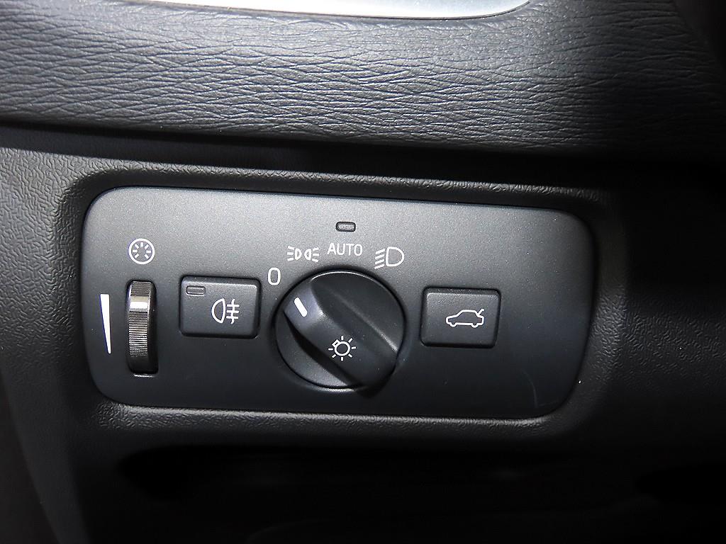 Volvo V40 2019 Gris - Importación desde Corea - HF Imports Iquique - Foto 14