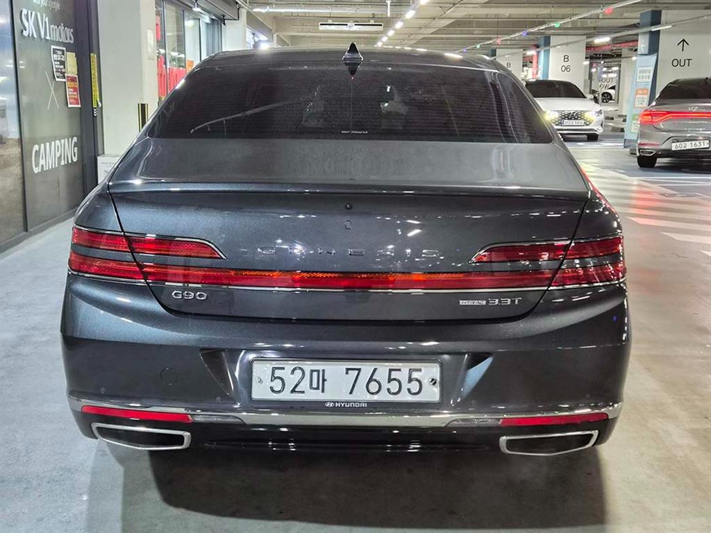 Genesis G90 - Vista 5