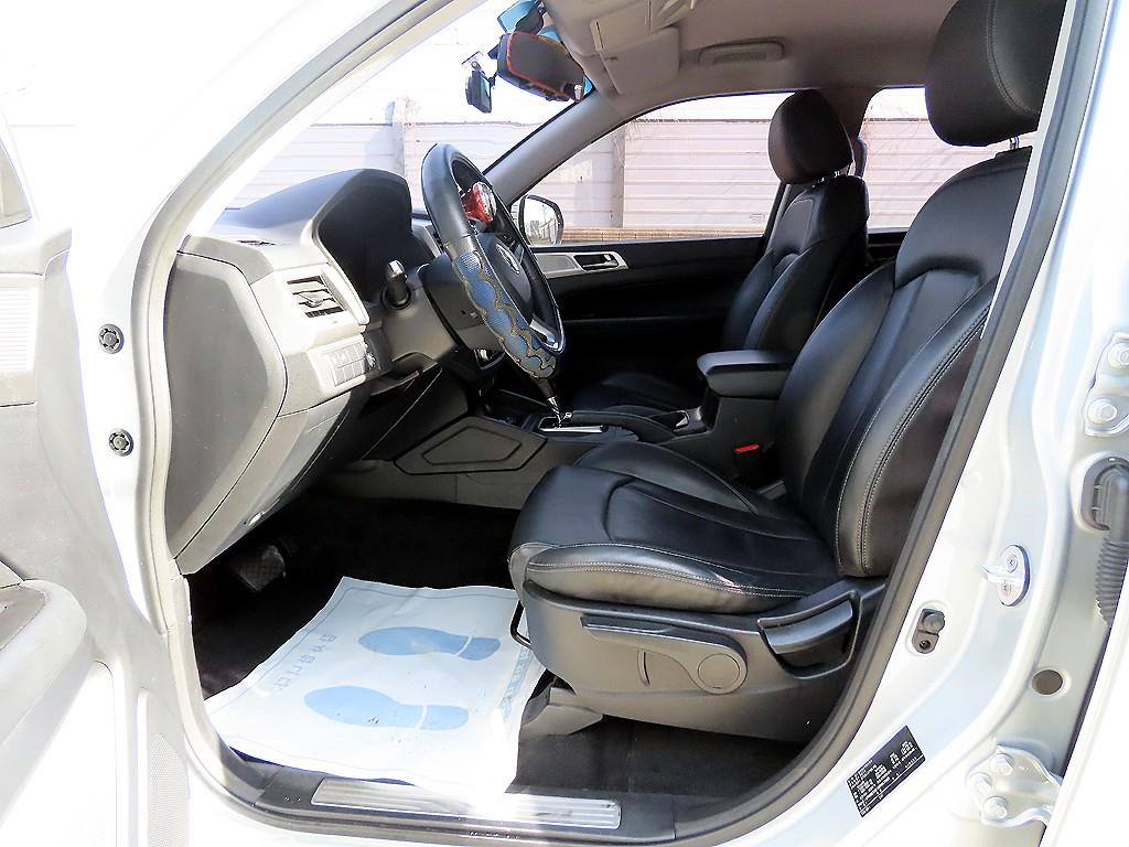 Ssangyong Rexton - Vista 5