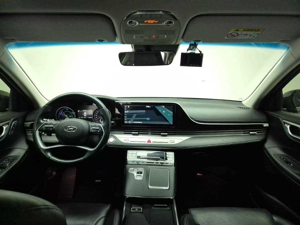 HYUNDAI Grandeur - Vista 7