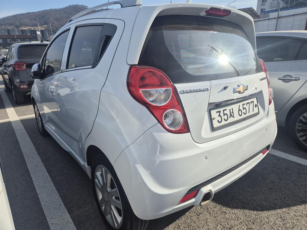 Chevrolet Spark - Vista 8