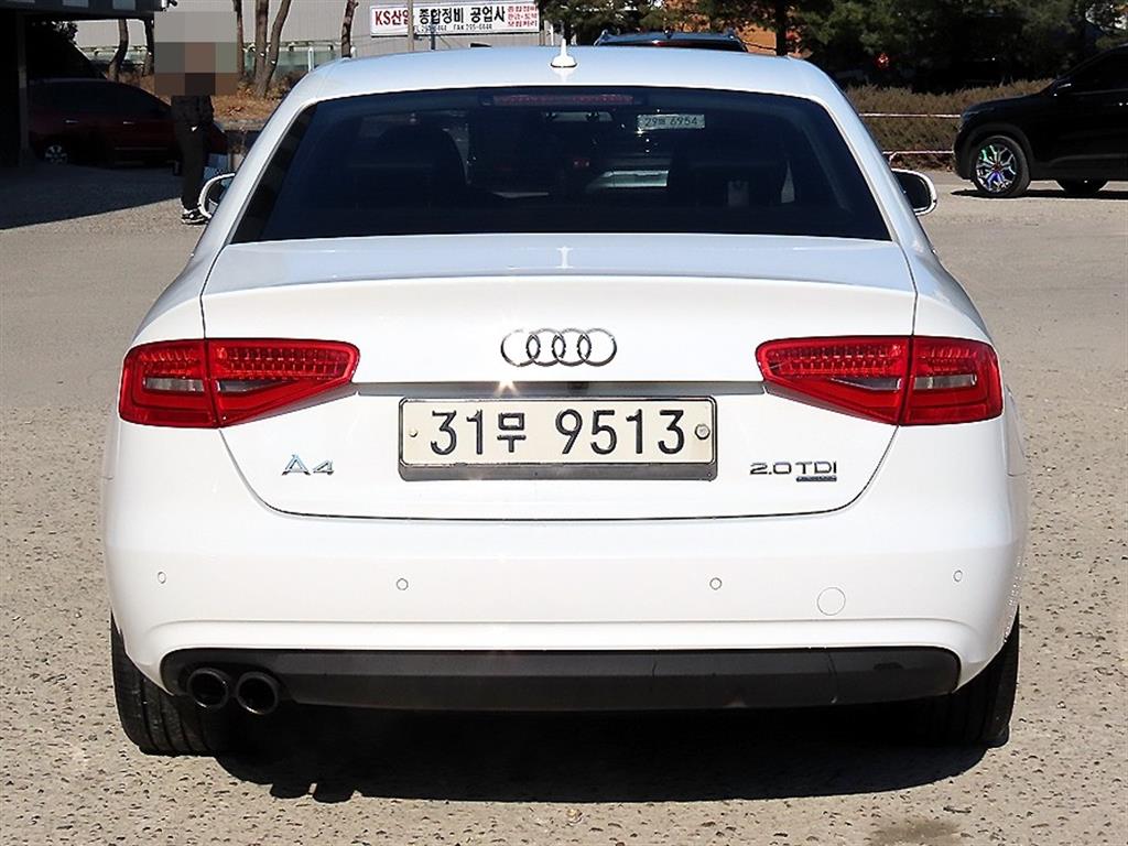 Audi A4 - Vista 4