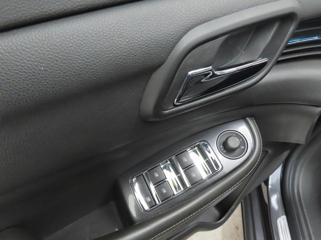 Chevrolet Malibu - Vista 10