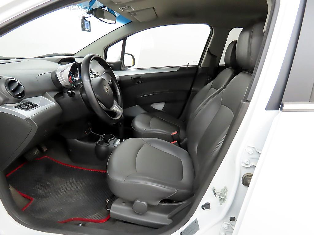 Chevrolet Spark - Vista 5