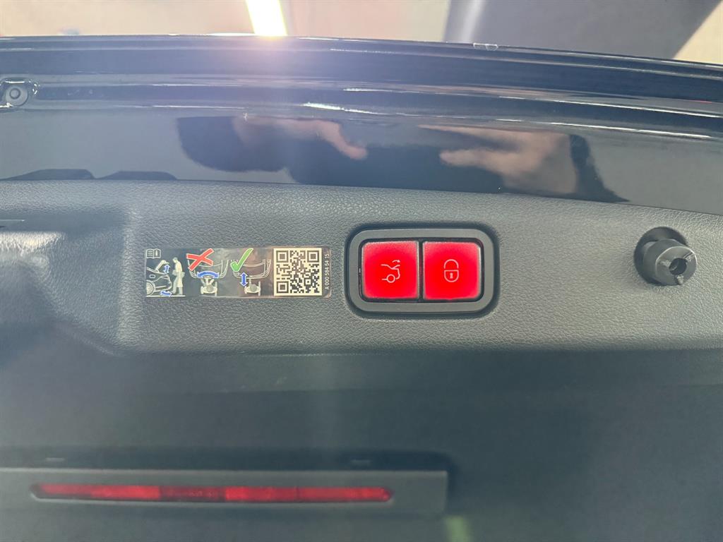 Mercedes Benz E class - Vista 6