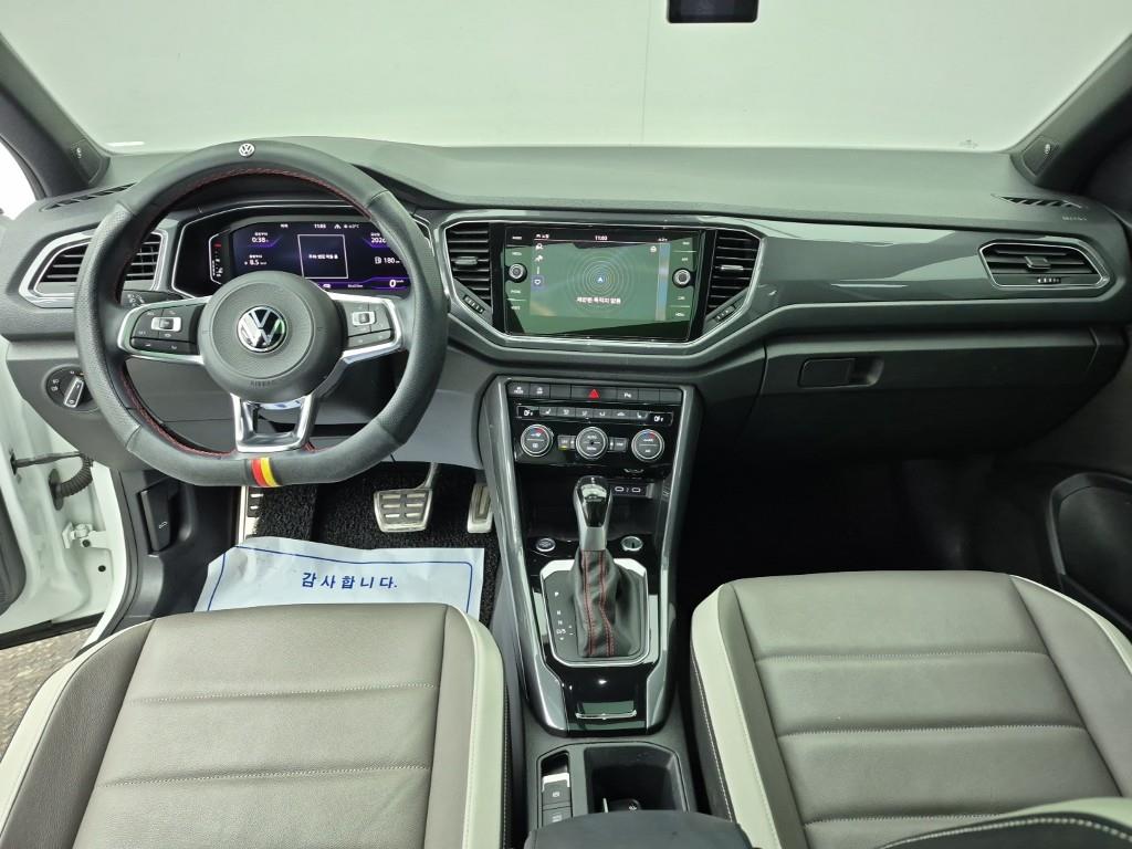 Volkswagen T-Roc - Vista 5