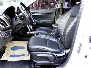 KIA Seltos - Vista 10