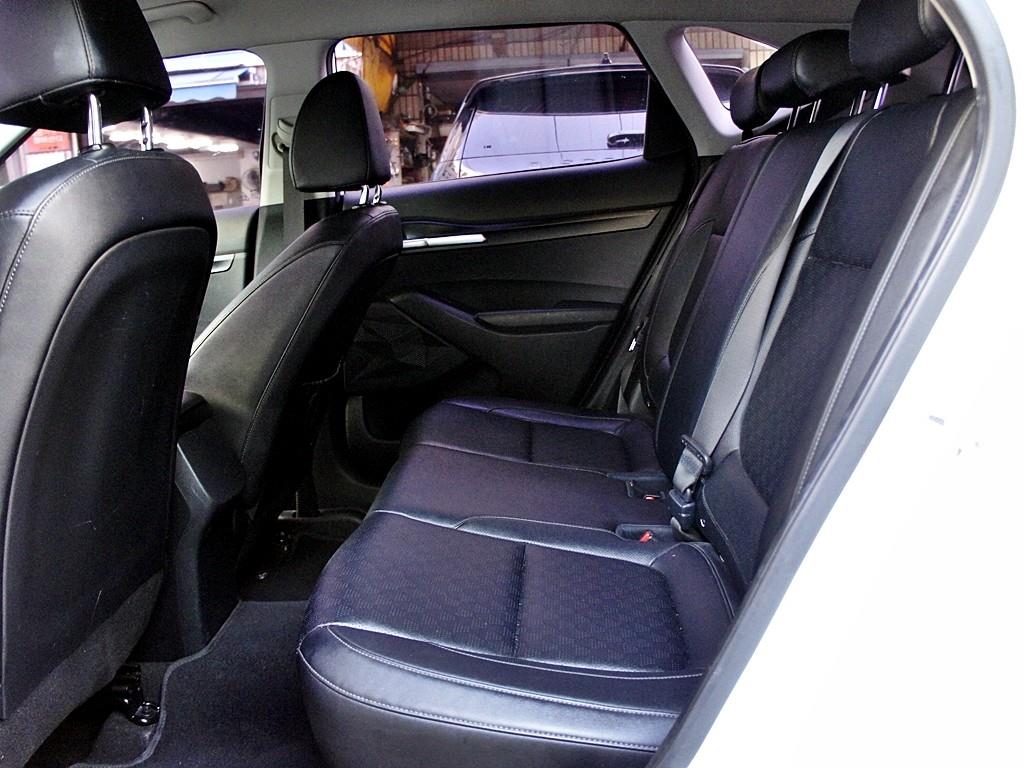 KIA Seltos - Vista 11