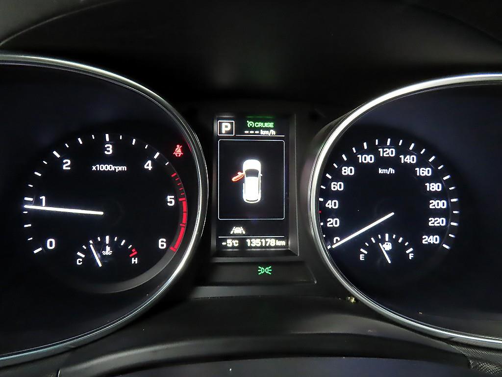 HYUNDAI Maxcruz - Vista 8