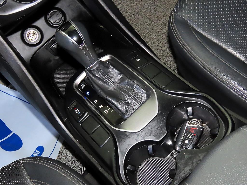 HYUNDAI Santa Fe - Vista 12