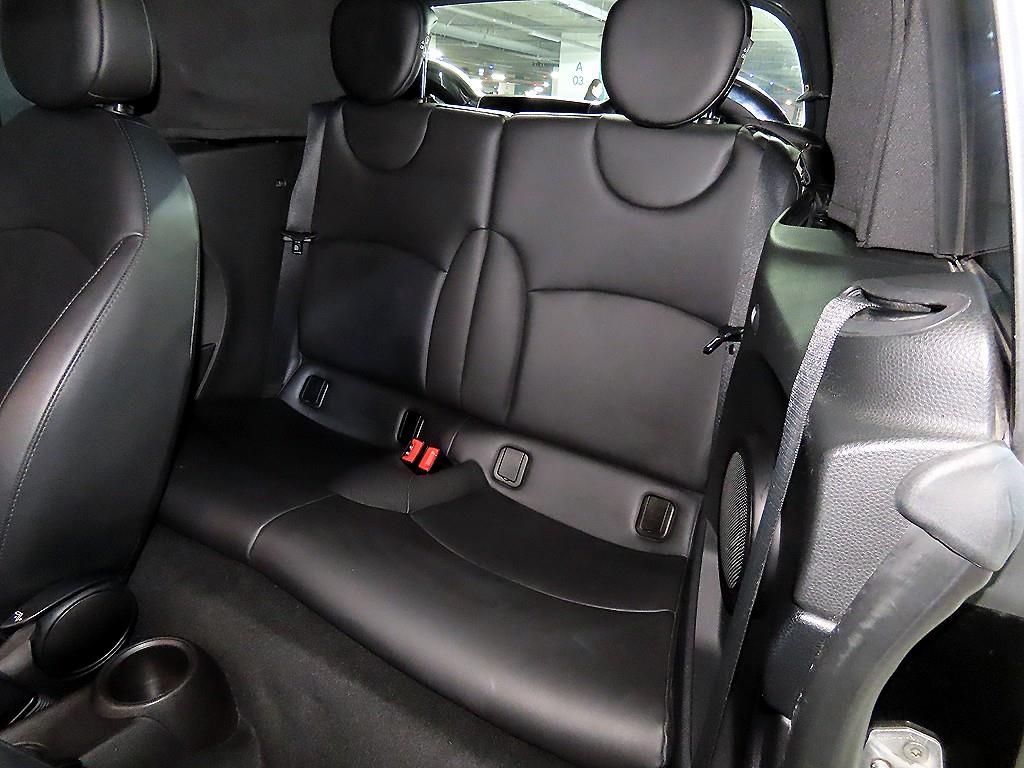 Mini Cooper Convertible - Vista 9