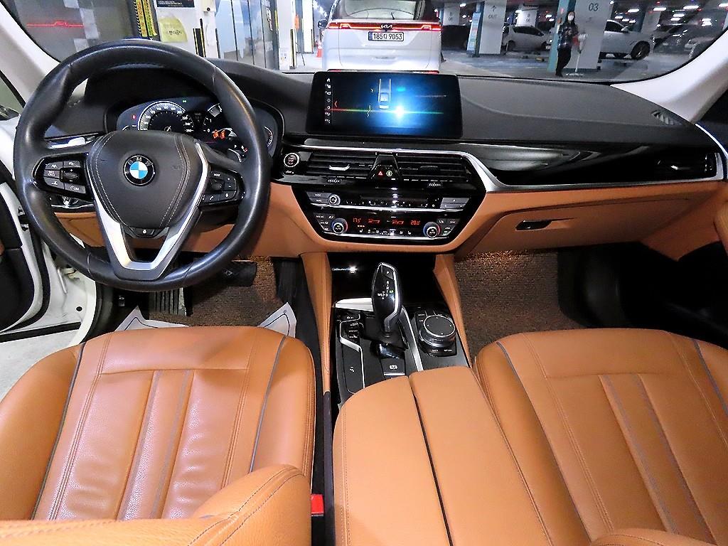 BMW 5 Series - Vista 10