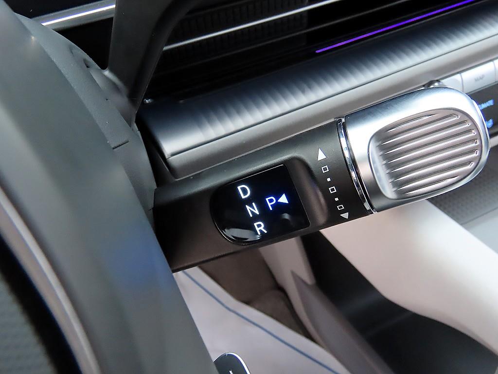 HYUNDAI Ioniq 6 - Vista 11