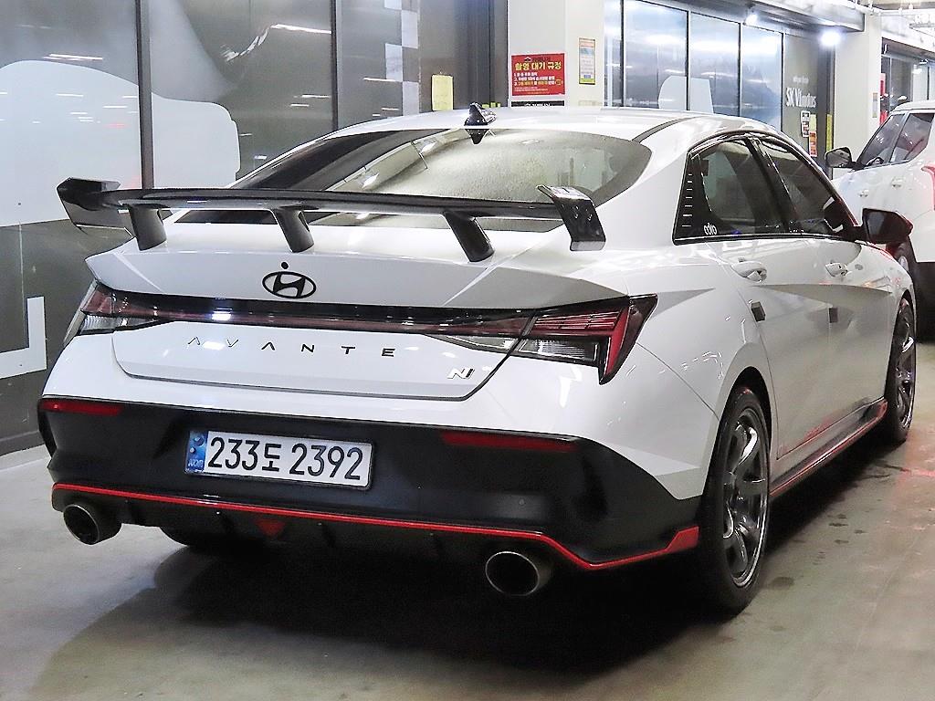 HYUNDAI Avante - Vista 4