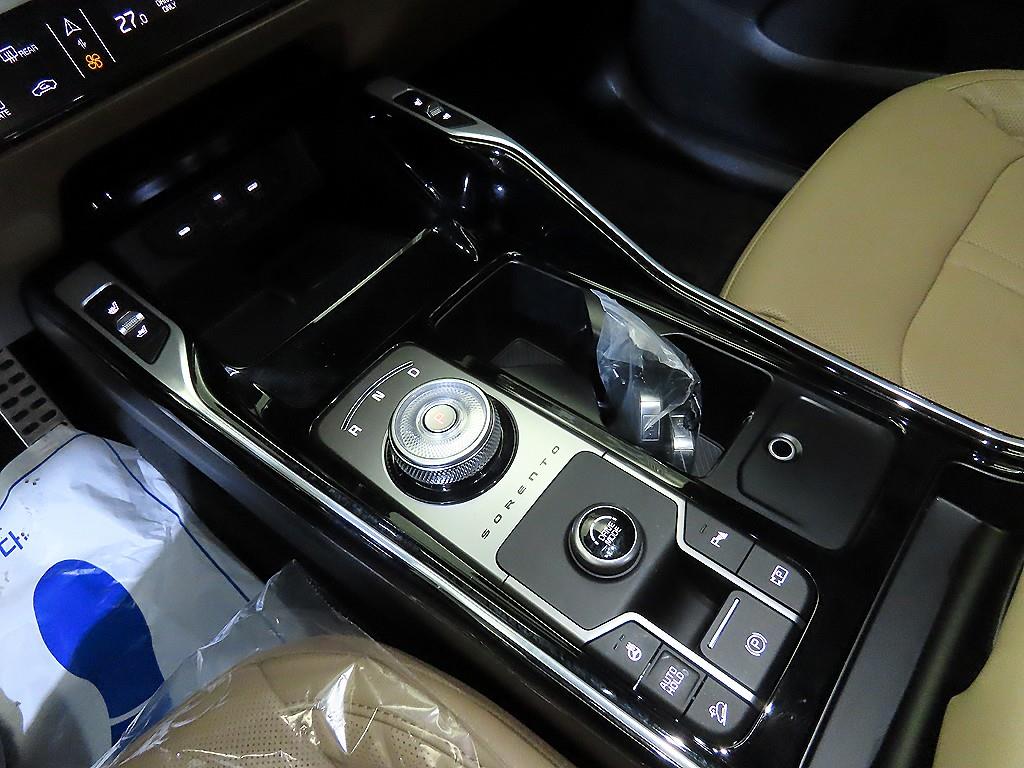 KIA Sorento - Vista 12