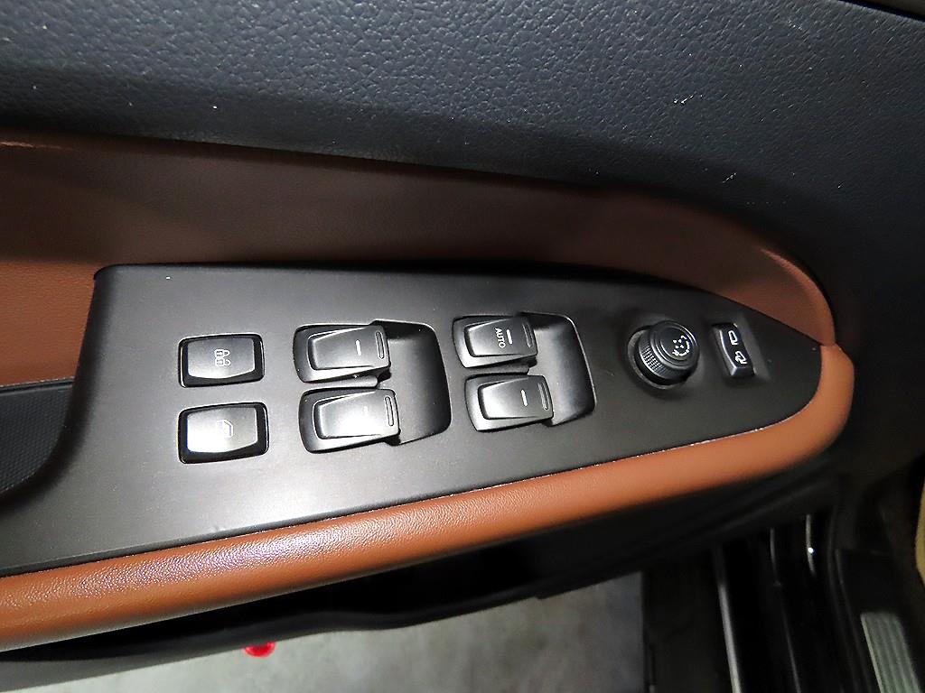 Ssangyong Rexton 2019 Negro - Importación desde Corea - HF Imports Iquique - Foto 13