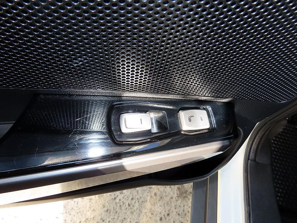 Ssangyong Tivoli 2019 Blanco - Importación desde Corea - HF Imports Iquique - Foto 17