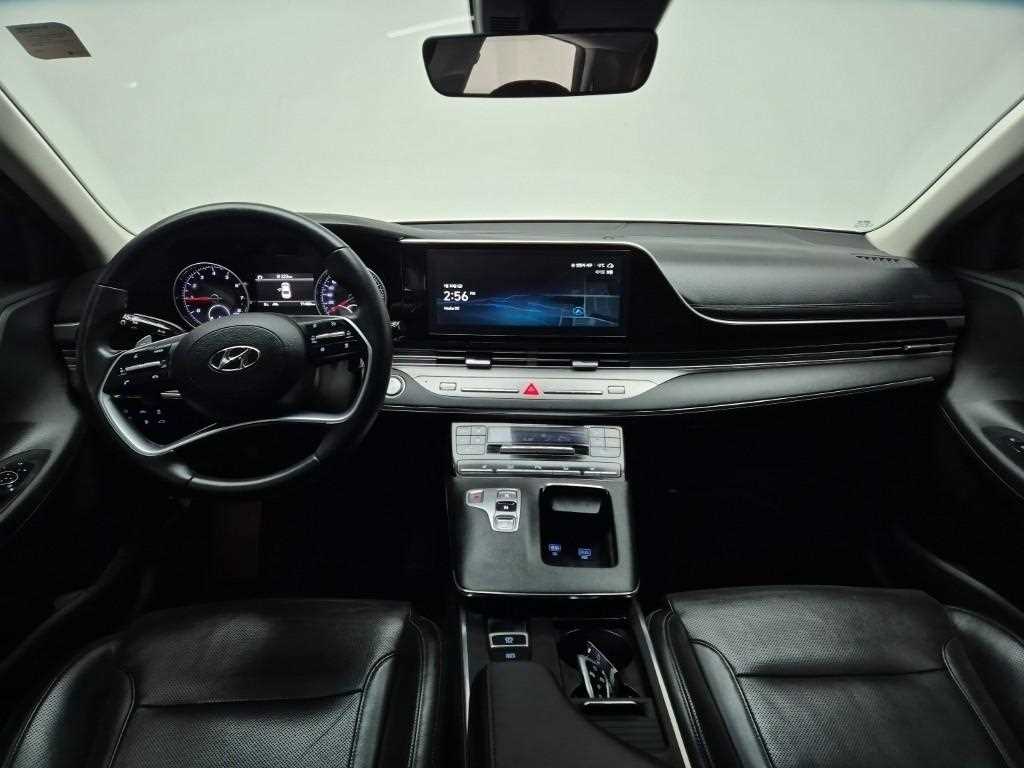 HYUNDAI Grandeur - Vista 7