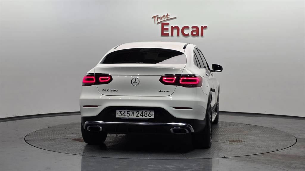 Mercedes Benz GLC Class - Vista 4