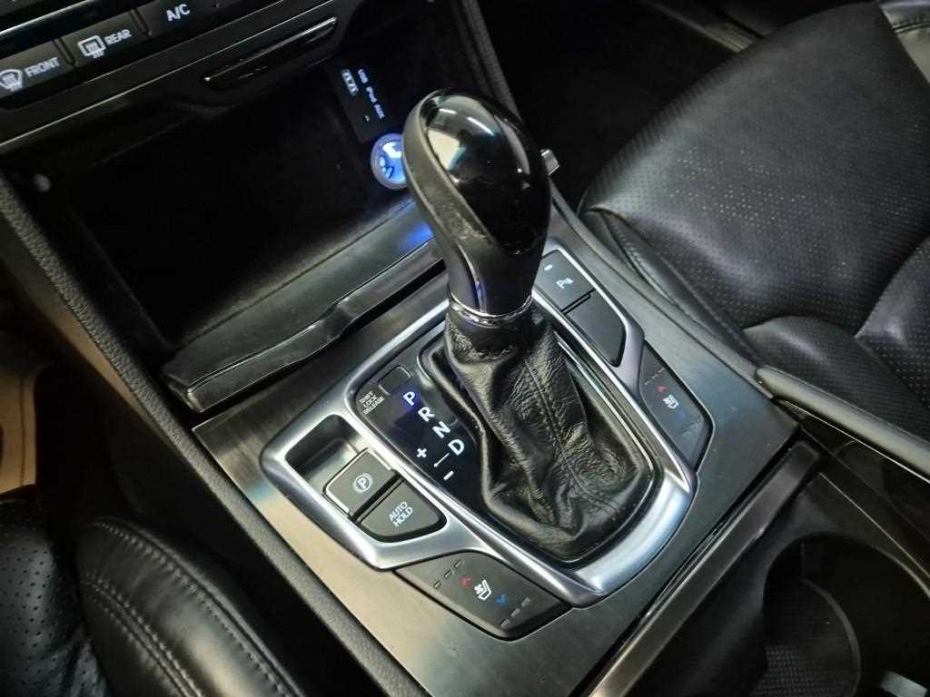 HYUNDAI Grandeur - Vista 8