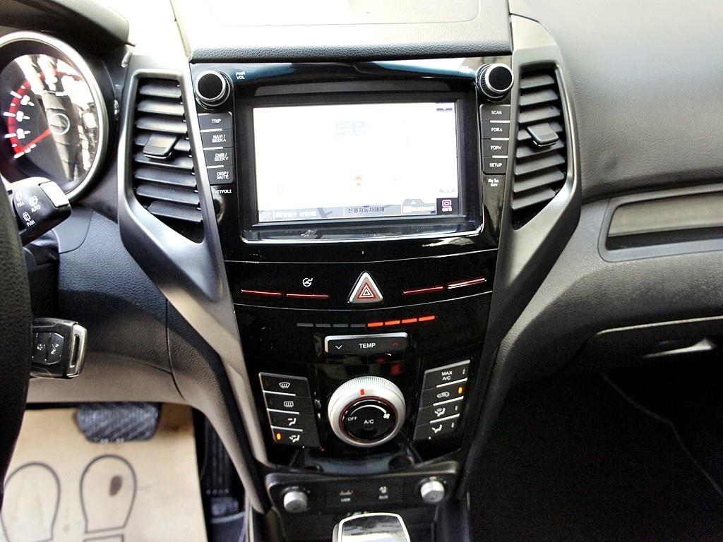 Ssangyong Tivoli 2019 Azul - Importación desde Corea - HF Imports Iquique - Foto 10