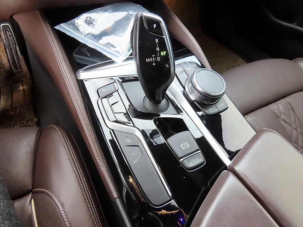 BMW 5 Series - Vista 11