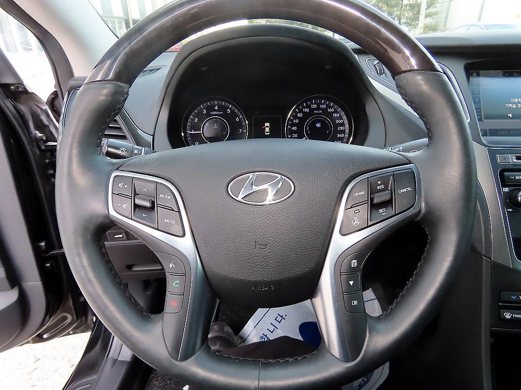 HYUNDAI Grandeur - Vista 8