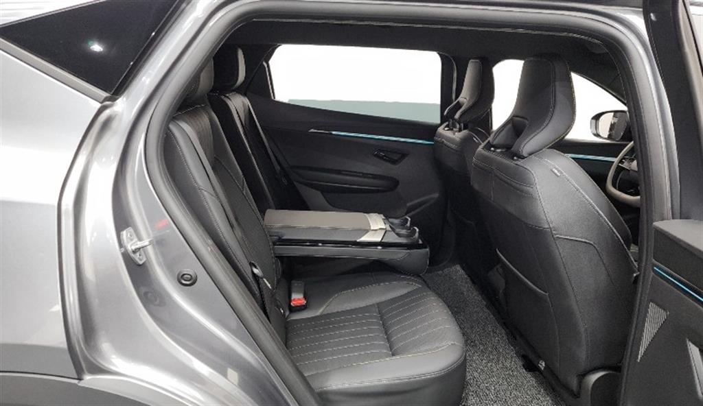 SAMSUNG Scenic E-Tech - Vista 12