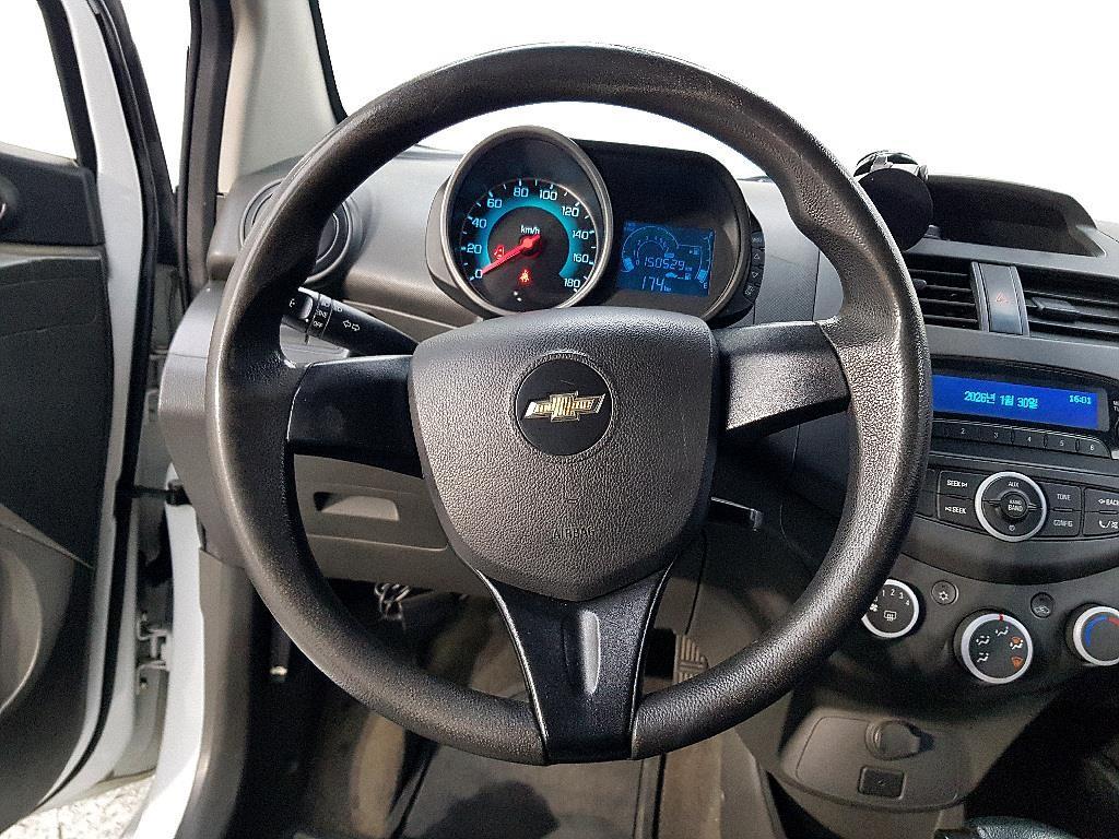 Chevrolet Spark - Vista 11