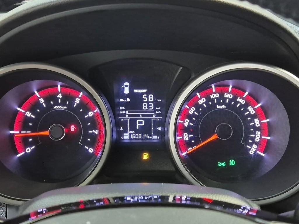 Ssangyong Tivoli - Vista 6