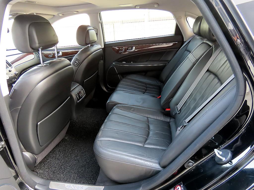 HYUNDAI Equus - Vista 6