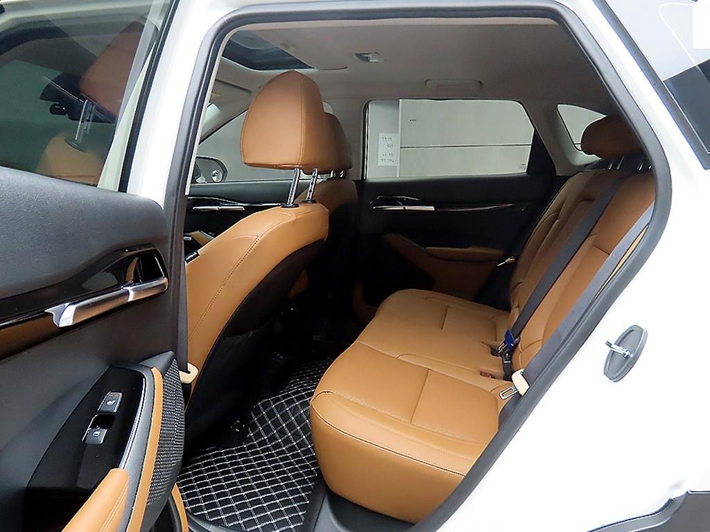 KIA Seltos - Vista 6