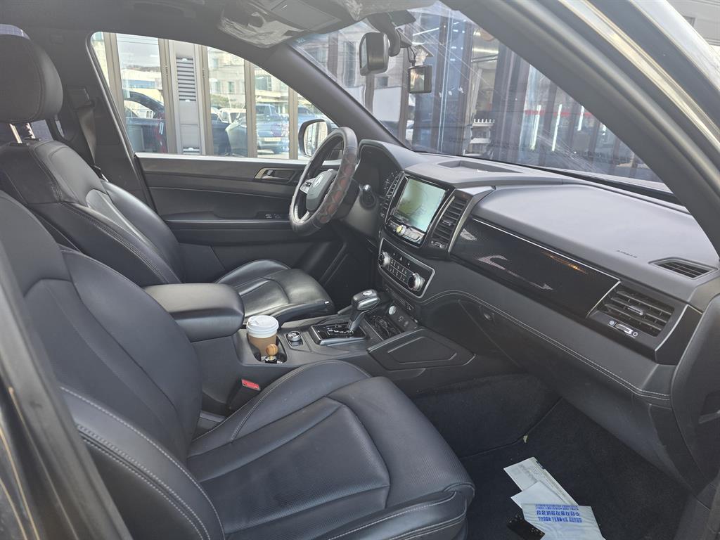 Ssangyong Rexton - Vista 9