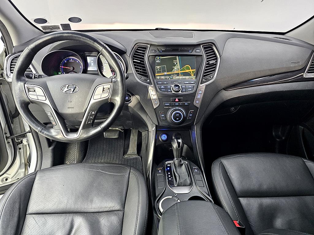 HYUNDAI Santa Fe - Vista 5