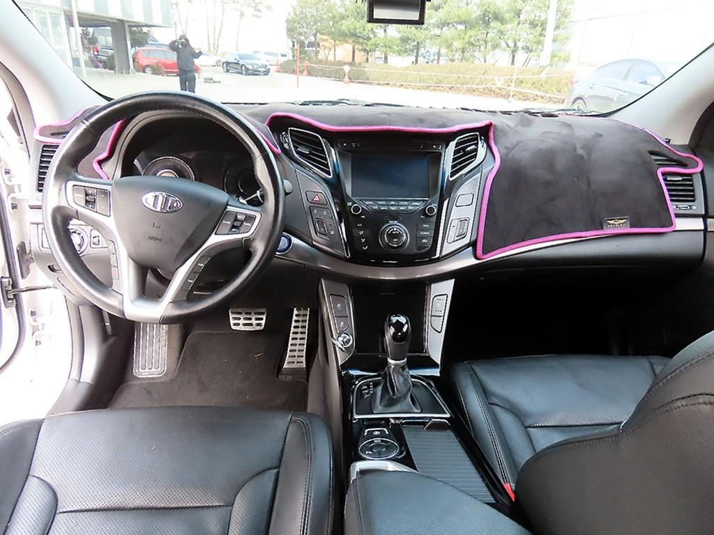 HYUNDAI i40 - Vista 7