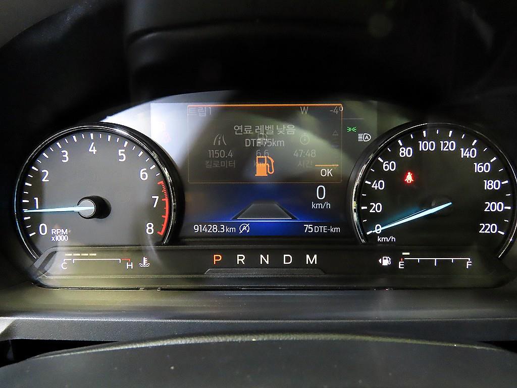 Ford Explorer - Vista 9