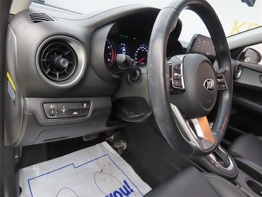 KIA K3 2019 Blanco - Importación desde Corea - HF Imports Iquique - Foto 13